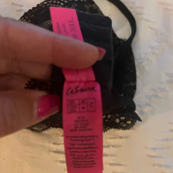 Very “beyond sexy” La Senza bra - Picture 4 of 4